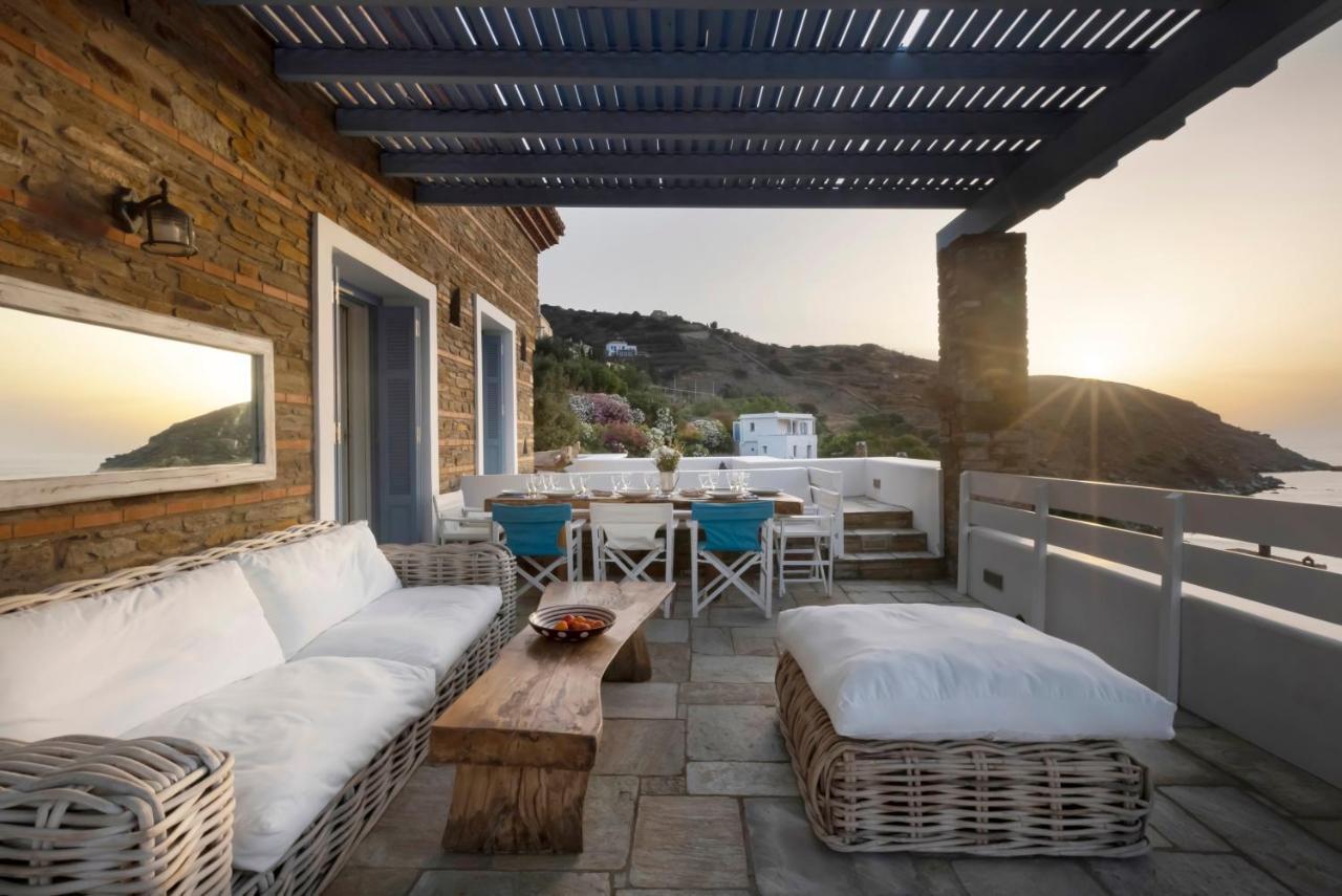Luxury Villa By The Beach Steniaí Exterior foto