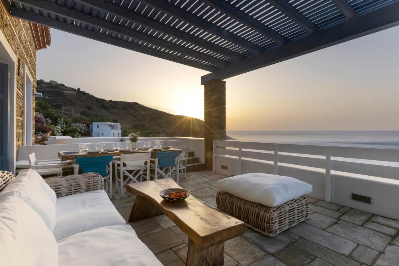 Luxury Villa By The Beach Steniaí Exterior foto
